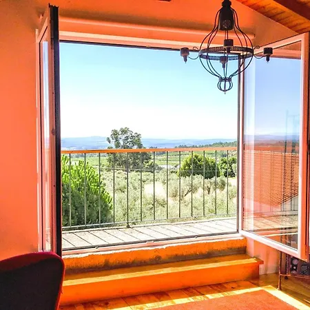 Lagarto Pintado Casa N'aldeia * Castelo Novo