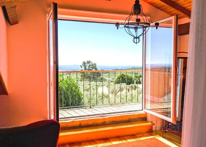 Lagarto Pintado Casa N'aldeia * Castelo Novo