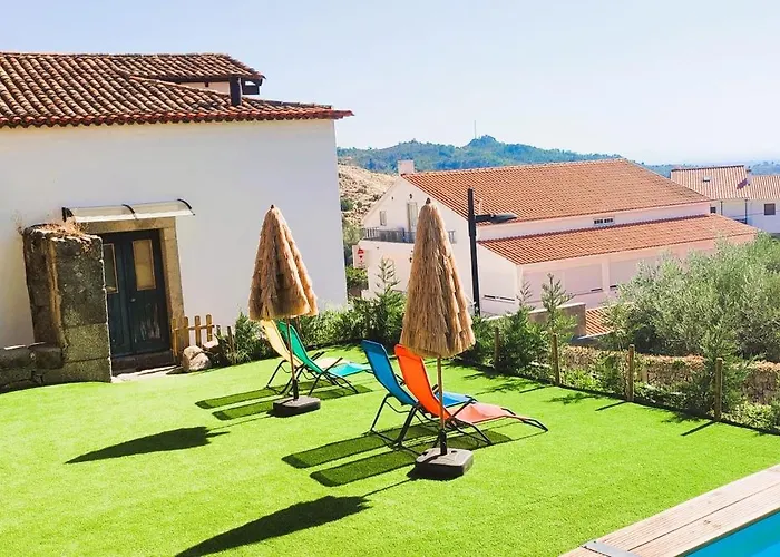 Lagarto Pintado Casa N'aldeia Hébergement de vacances Castelo Novo